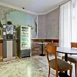 Hotel Invictus