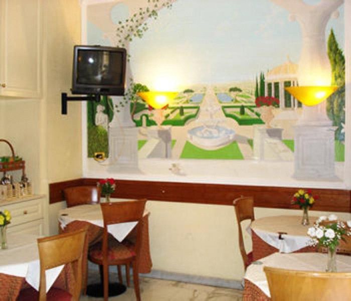 Hotel Invictus 3*
