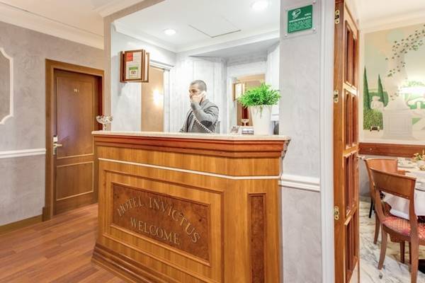 Hotel Invictus