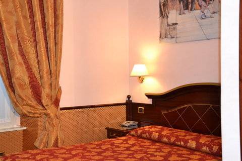 Hotel Invictus 3*