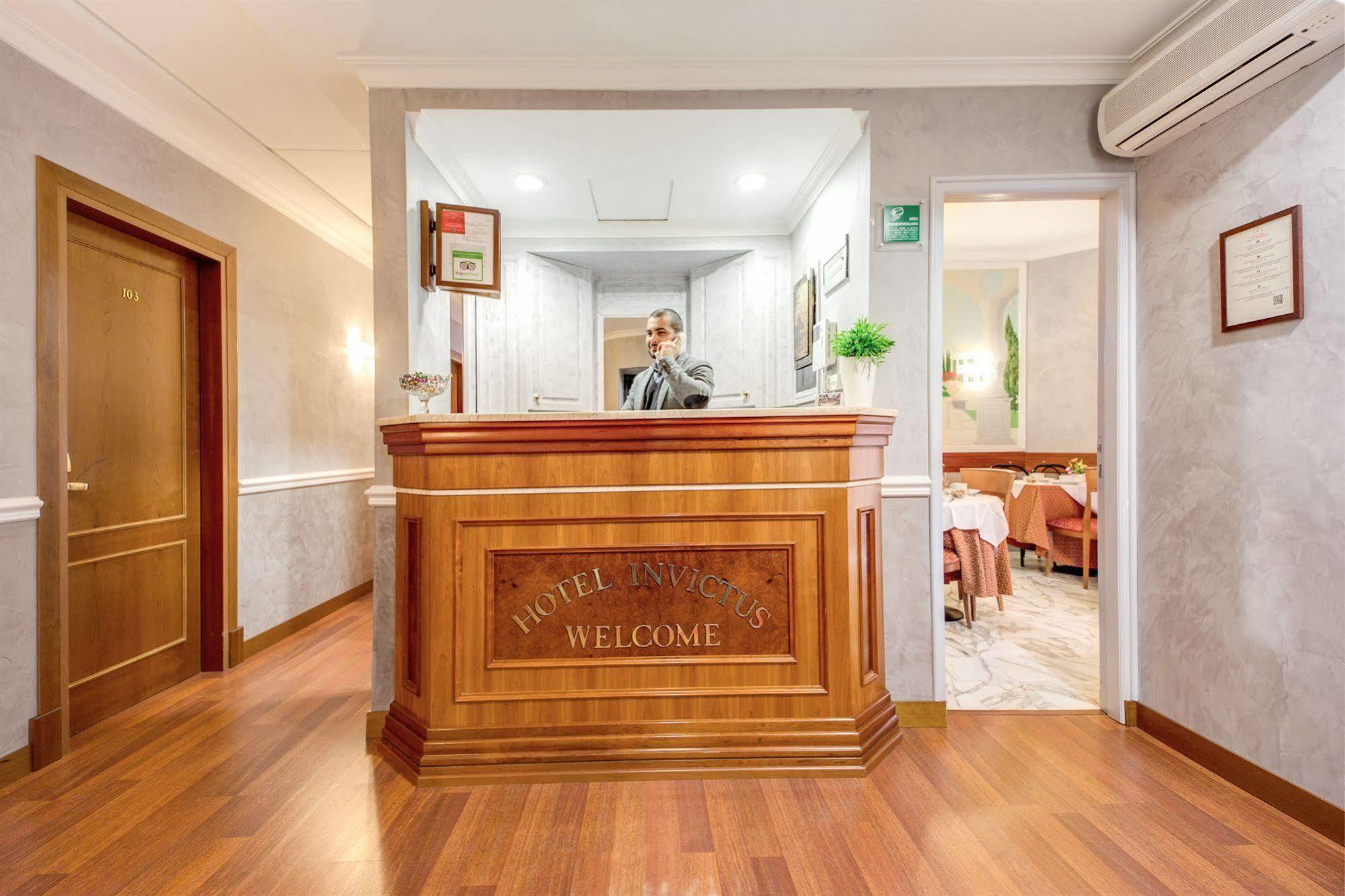 Hotel Invictus