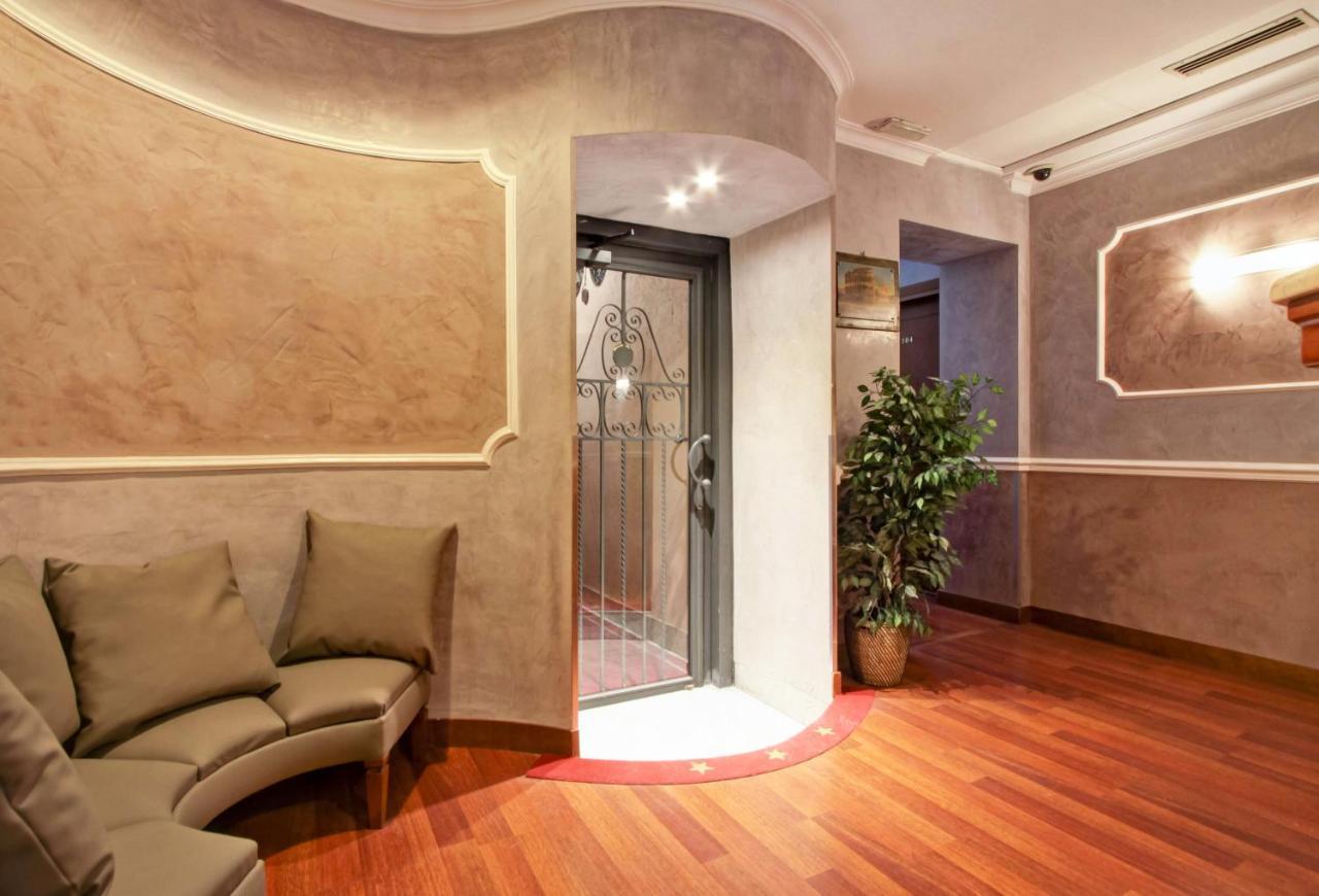 Hotel Invictus 3*
