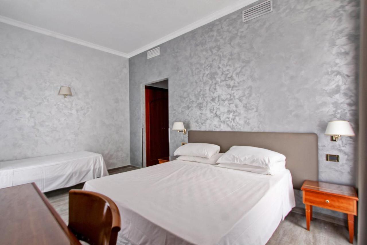 Hotel Invictus