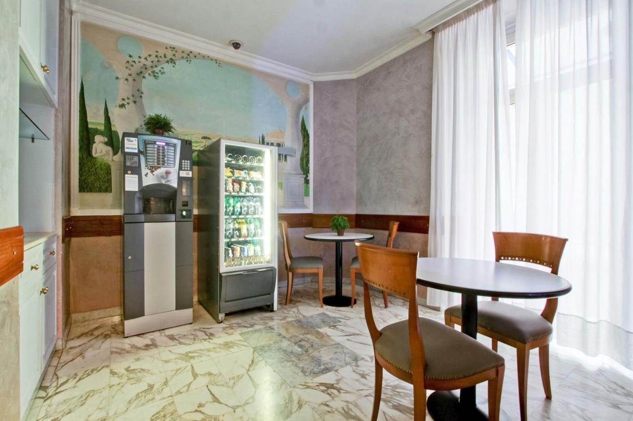 Hotel Invictus 3*