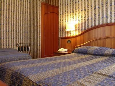Invictus Hotel